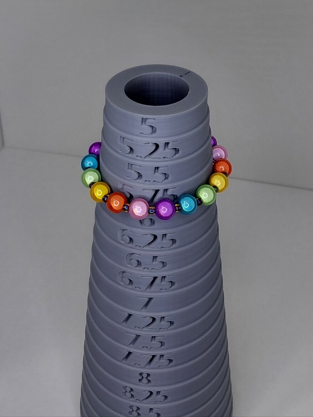 Hand Crafted Rainbow Pearl-Effect Stretch Bead Bracelet 6.25 Inches - Picture 2 of 4